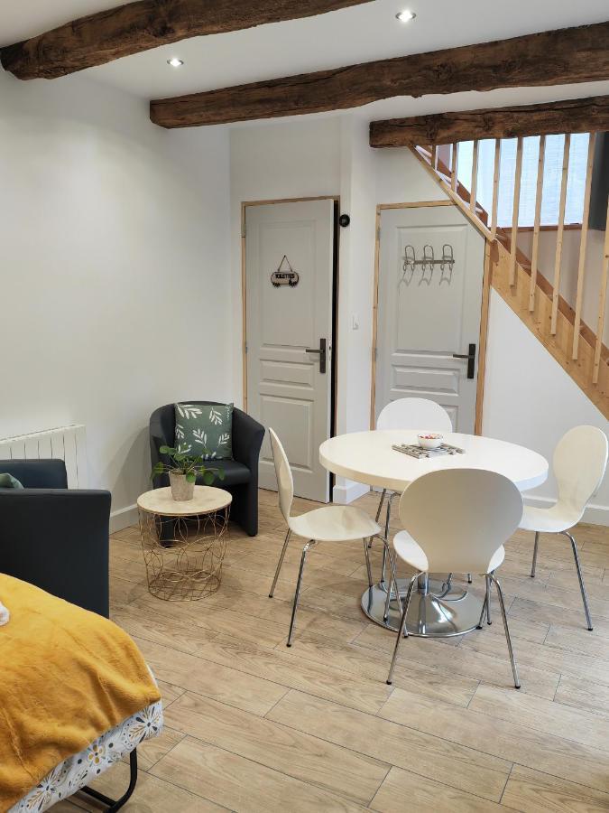Saint-Malon-sur-Mel A La Memoire De Merlin & Spa מראה חיצוני תמונה
